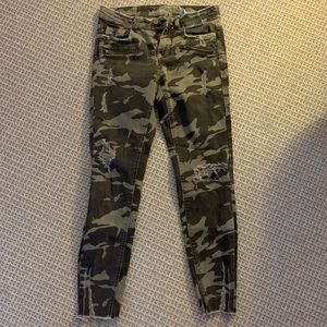zara camo jeans